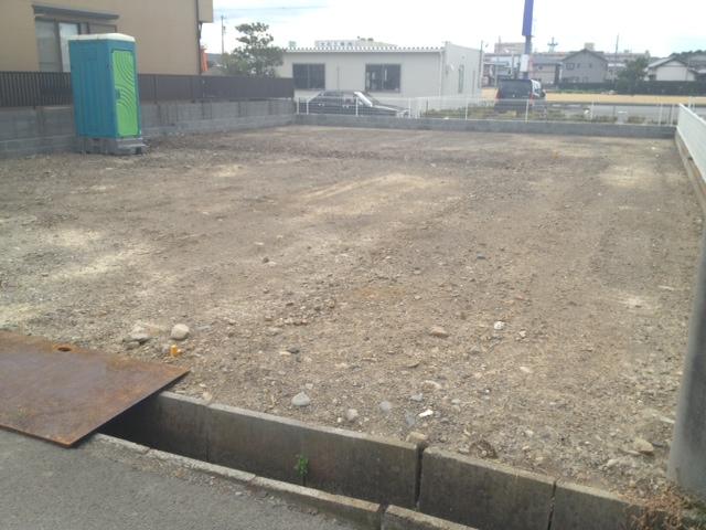 Local appearance photo. Local (12 May 2013) Shooting