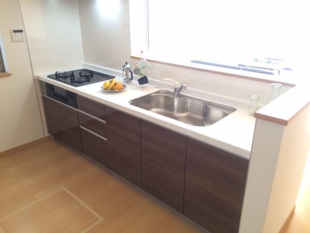 Same specifications photo (kitchen). This is a system kitchen of the same specification