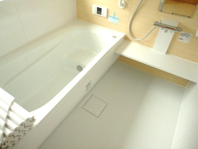 Same specifications photo (bathroom). Spacious bathroom with a calm ☆ 