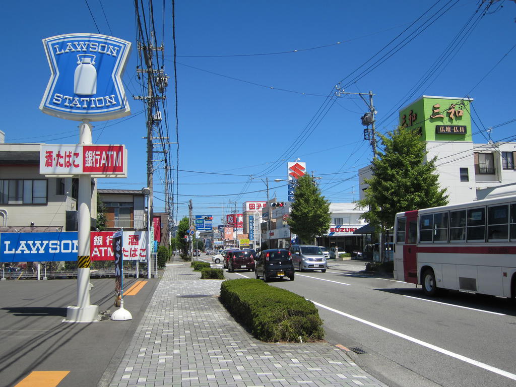 Convenience store. 200m to Lawson Yaizu Toro Taten (convenience store)