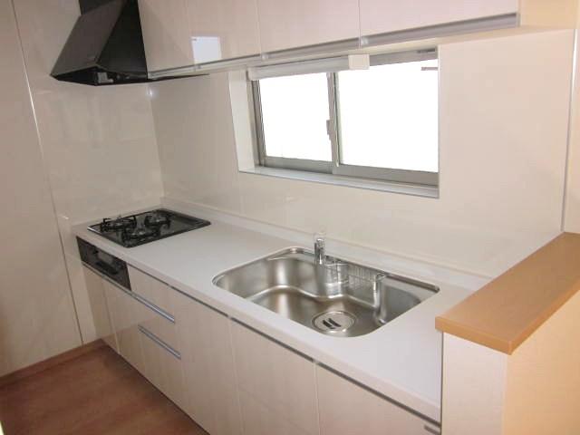Same specifications photo (kitchen)