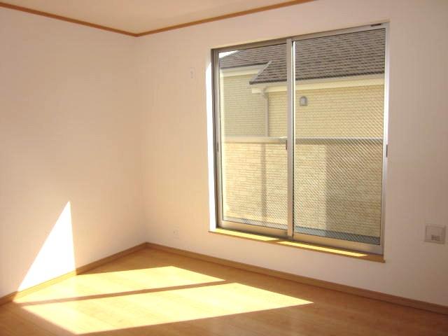 Same specifications photos (Other introspection)