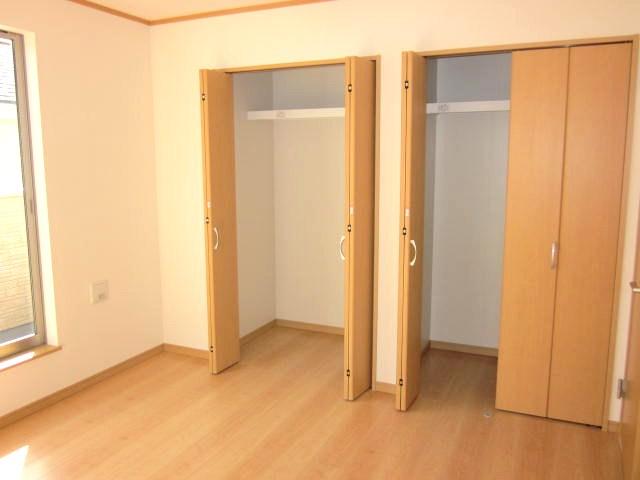 Same specifications photos (Other introspection)