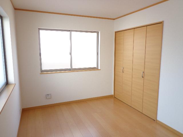 Same specifications photos (Other introspection). Same specifications