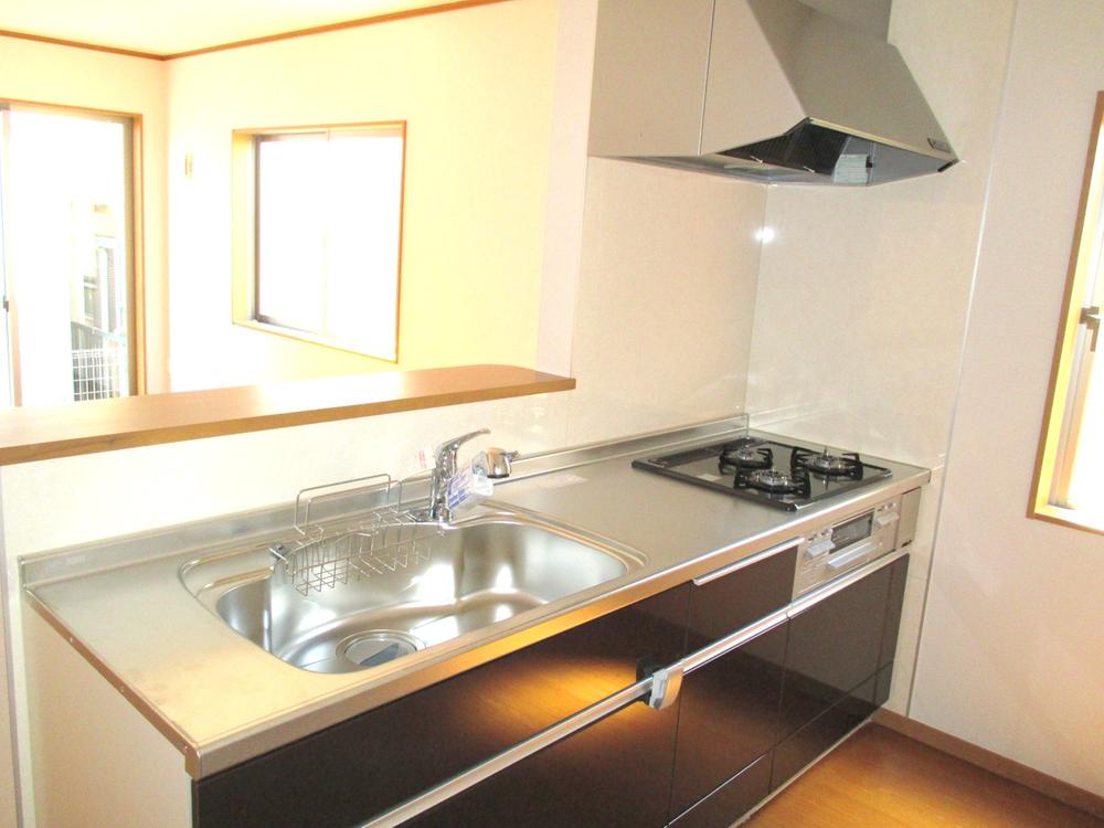 Same specifications photo (kitchen)