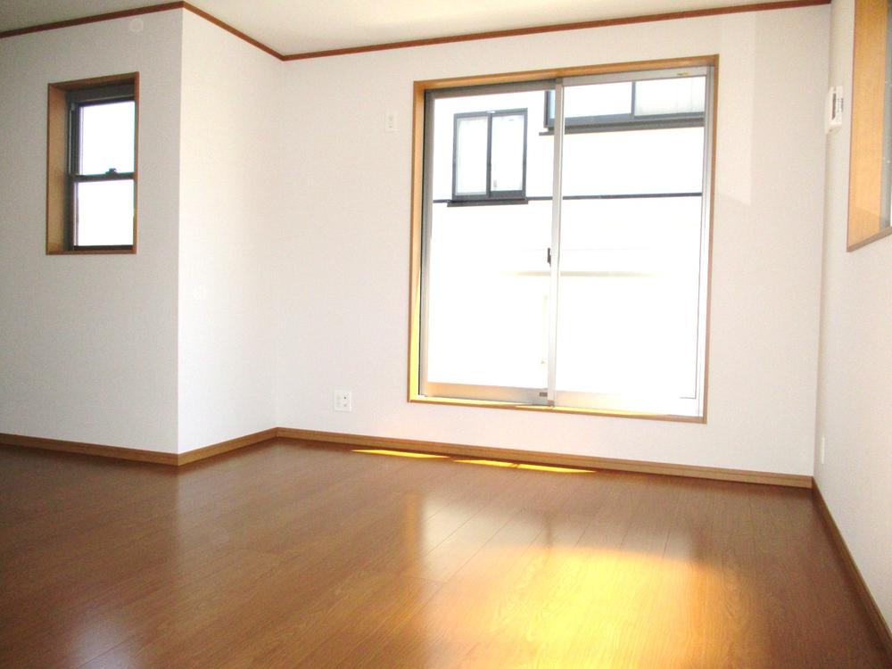 Same specifications photos (Other introspection)