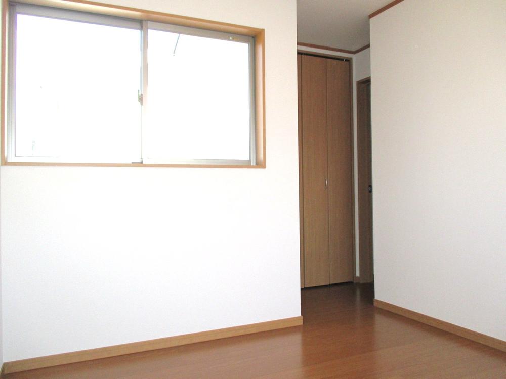 Same specifications photos (Other introspection)