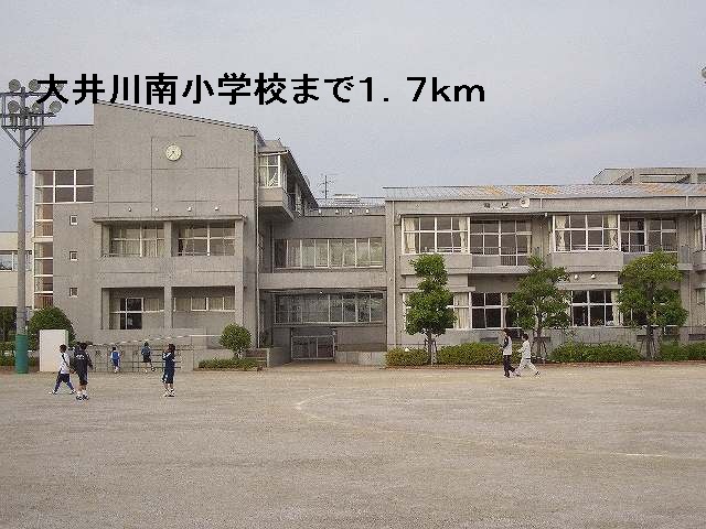 Primary school. Oigawa 1700m south to elementary school (elementary school)