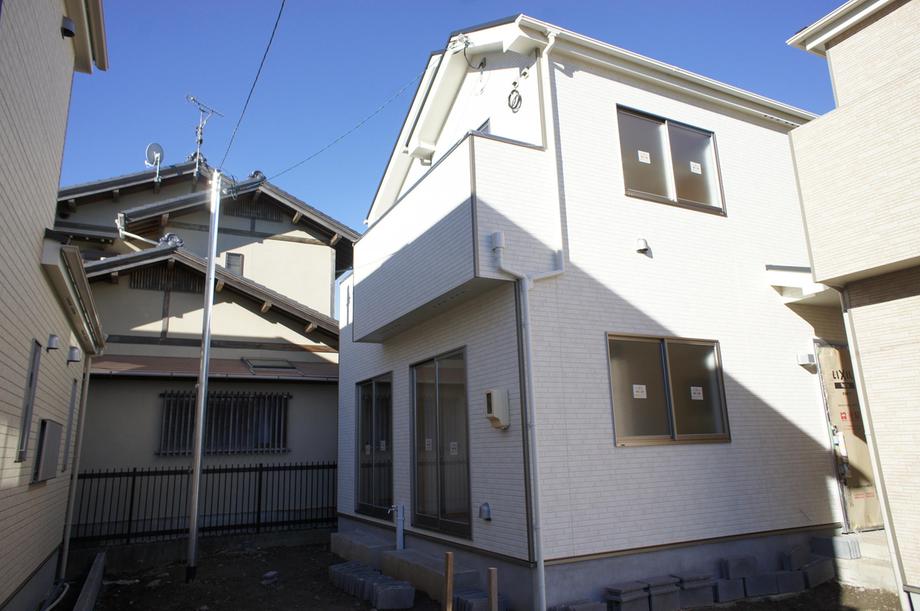 Local appearance photo