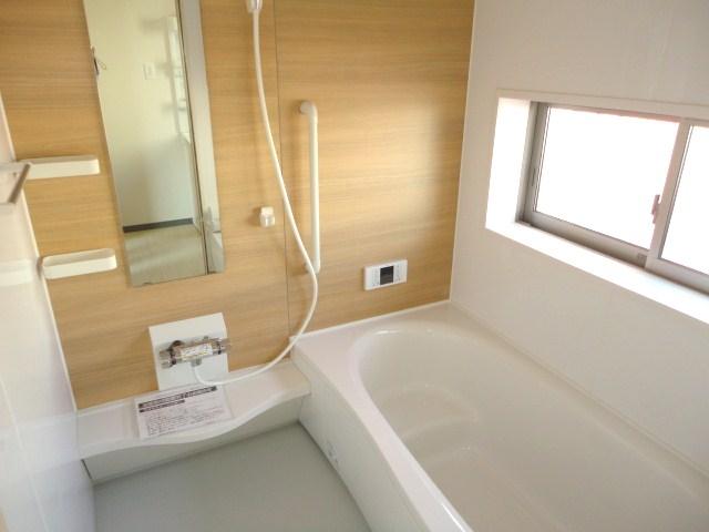 Same specifications photo (bathroom)