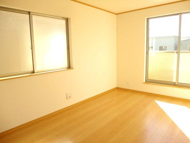 Same specifications photos (Other introspection)