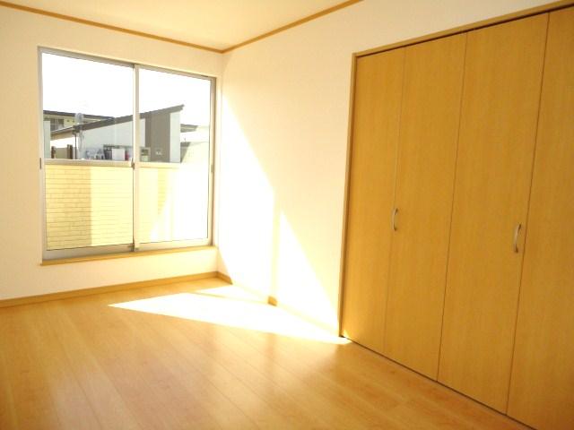 Same specifications photos (Other introspection)