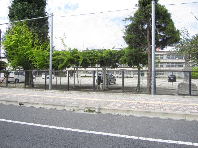 Primary school. Kanuma Tatsuhigashi to elementary school 453m