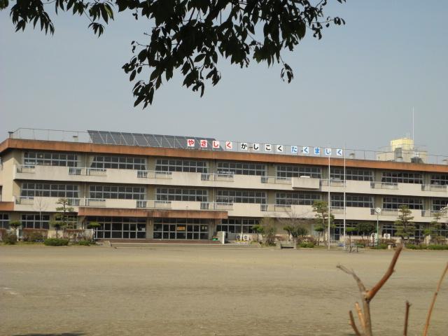 Primary school. 1008m to Koyama City Koyama Joto Elementary School