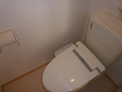 Toilet. Bidet function ☆