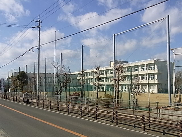 Primary school. Takagawara 1235m to Small (elementary school)