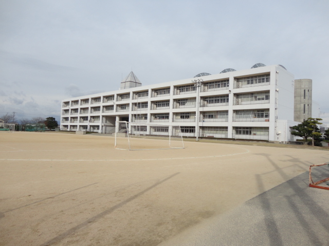 Junior high school. Ishii Municipal 359m to Ishii, junior high school (junior high school)