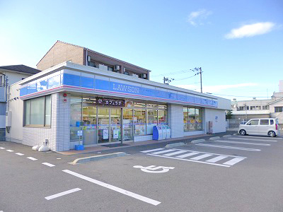 Convenience store. 461m until Lawson Naruto Otsuchoyagura store (convenience store)