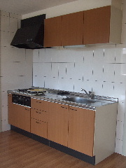 Kitchen. Let's happily cooking in 3-neck with a kitchen.
