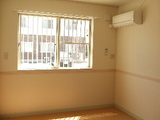 Other room space. It is air-conditioned in Western-style room.