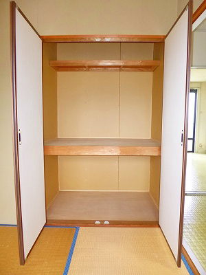 Receipt. North Japanese-style storage
