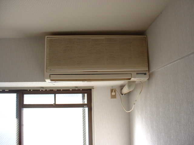 Other Equipment. Air conditioning.