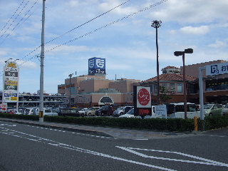 Shopping centre. Fujiguran 1800m until the North Island Shopping Centre (shopping center)