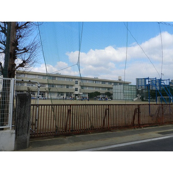 Primary school. 526m to Tokushima Municipal Omatsu elementary school (elementary school)