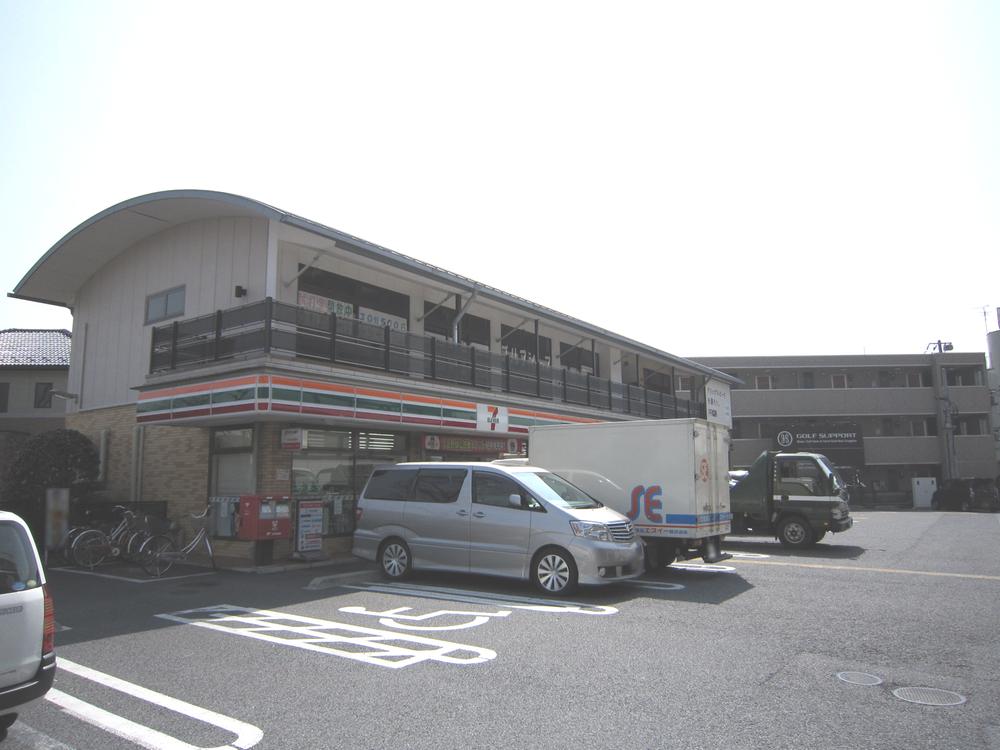 Convenience store. 120m to Seven-Eleven Adachi Toneri 2-chome