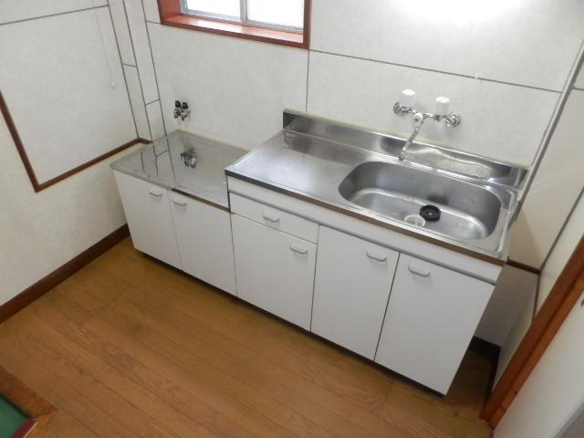 Kitchen. kitchen ☆ Gas stove 2 burners installed Allowed