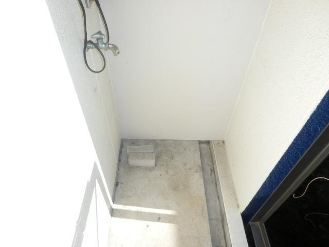 Balcony. Laundry Area