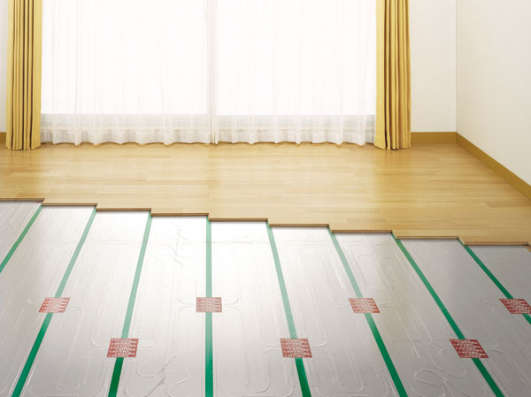 Other.  [Hot water floor heating] living ・ The dining, Adopt a floor heating using hot water. Not pollute the air, Comfortably warms the room from feet.