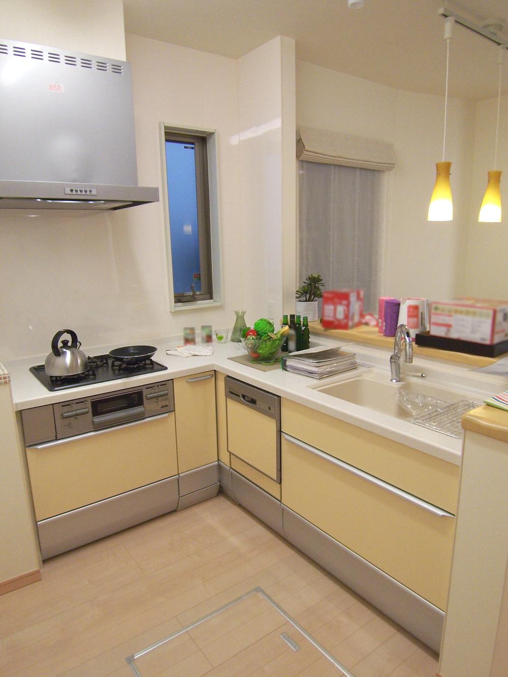 Kitchen. Indoor (September 2013) Shooting