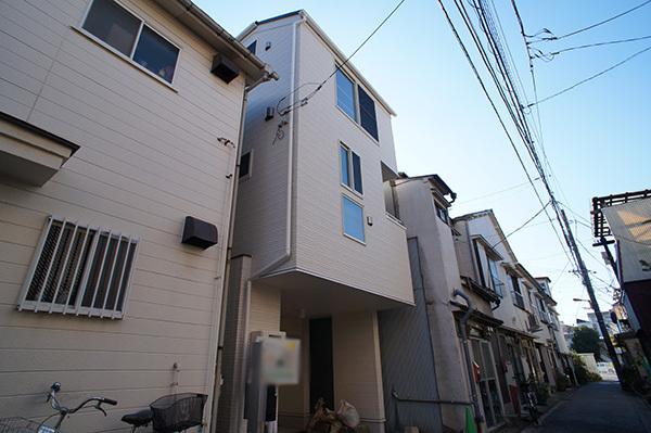 Local appearance photo