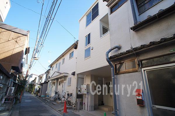 Local appearance photo. Every day we walk a comfortable residential area