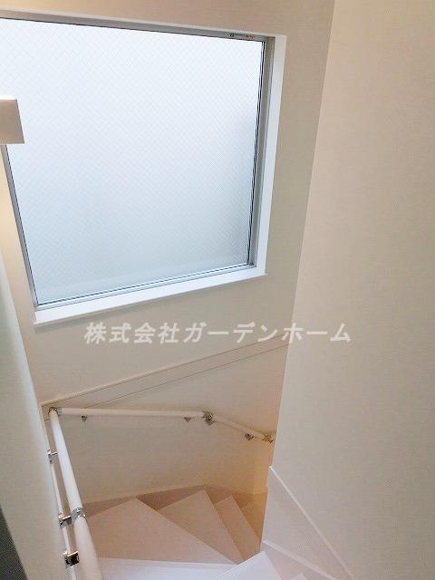Other.  ■ Stairs with large windows ■ 