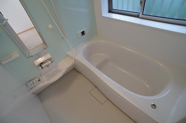 Bathroom. Indoor (11 May 2013) Shooting B Building