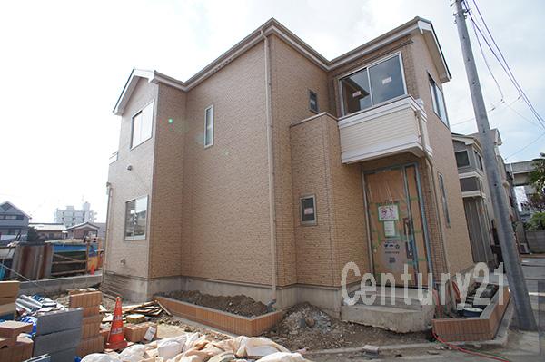 Local appearance photo. Local (12 May 2013) Shooting L Building