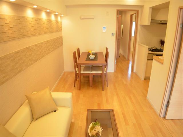 Living. I could live with a pet