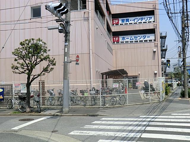 Shopping centre. Until Shimachu Co., Ltd. 360m