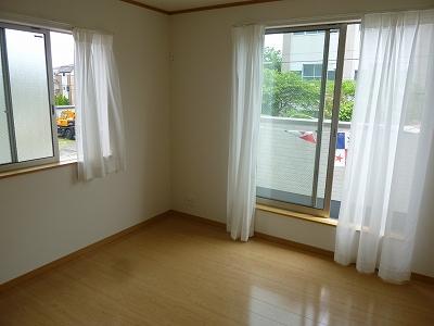 Same specifications photos (Other introspection). When you complete you will like this specification!