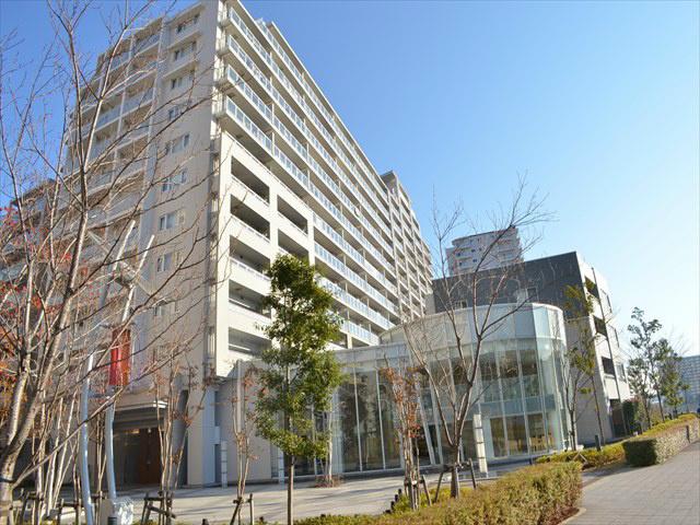 Local appearance photo. 2008 Built in New Town