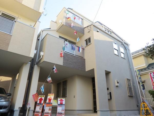 Local appearance photo. Local (11 May 2013) Shooting