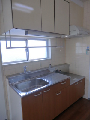 Kitchen. Two-burner gas stove installation Allowed