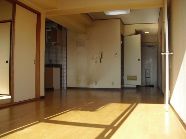 Living. Indoor (12 May 2013) Shooting