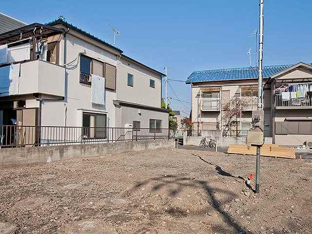 Local appearance photo. Local (12 May 2013) Shooting, A Building