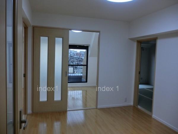 Living. Guests can relax in the room quiet ☆