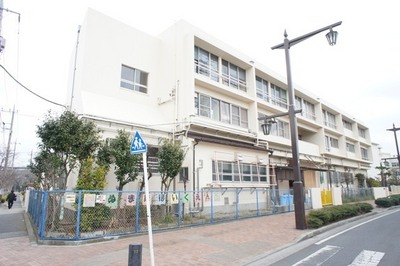 kindergarten ・ Nursery. Numata nursery school (kindergarten ・ 147m to the nursery)