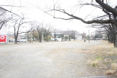 park. Uwanumata East Park until the (park) 104m