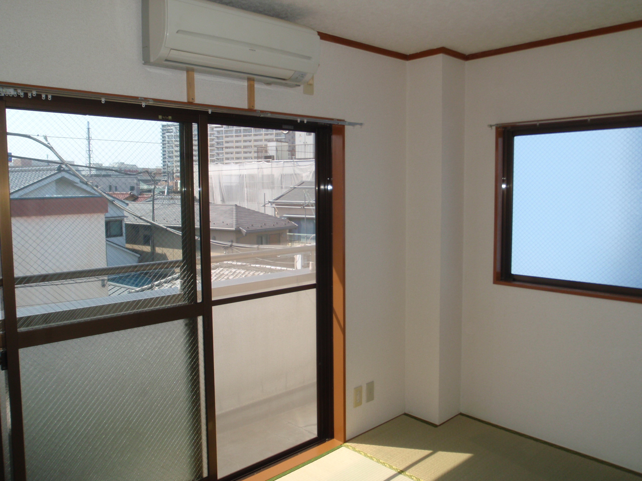 Living and room. Japanese-style room 6 quires